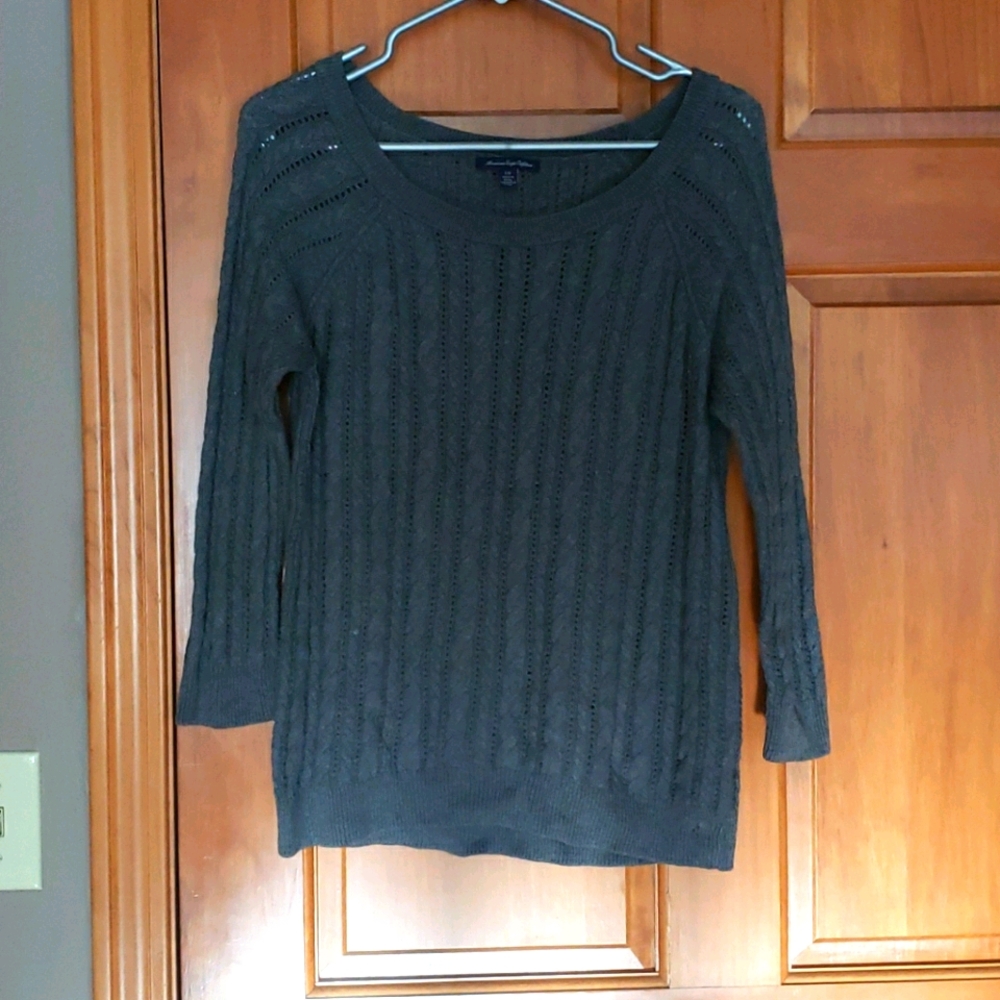 AE Sweater L